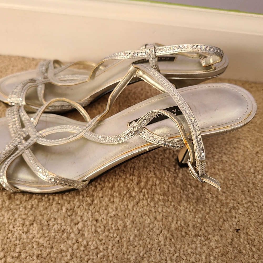 Shoes - Picture 3 of 5